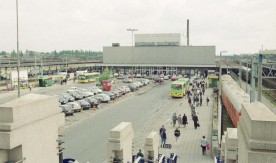 "Poznań Główny", widok ogólny dworca, 1.06.2001. Fot. J. Szeliga (3)